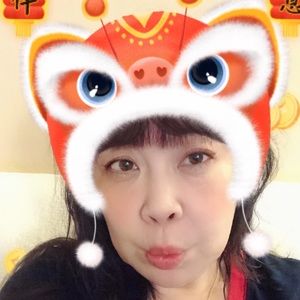 Meet your Posher, Christine